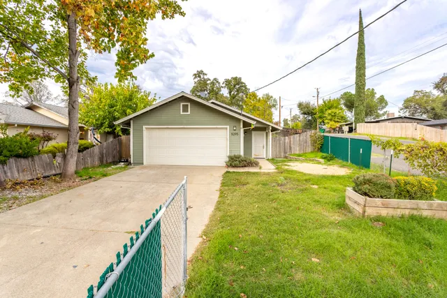 $275,000 | 5295 Pine Grove Avenue, Shasta Lake, CA 96019