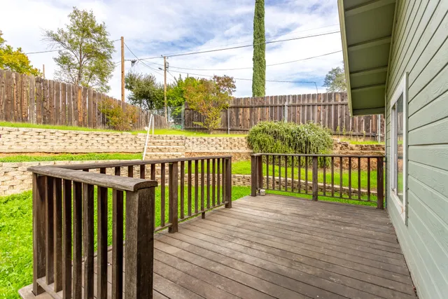 $275,000 | 5295 Pine Grove Avenue, Shasta Lake, CA 96019