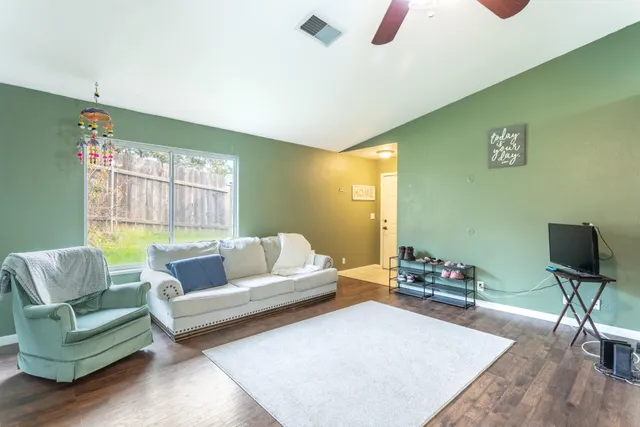 $275,000 | 5295 Pine Grove Avenue, Shasta Lake, CA 96019