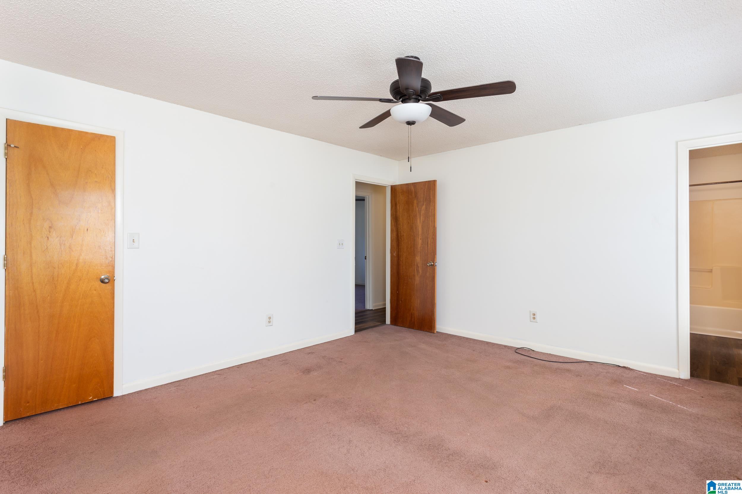 726 Arrowhead Lane Talladega, AL 35160 - Photo 7 of 34