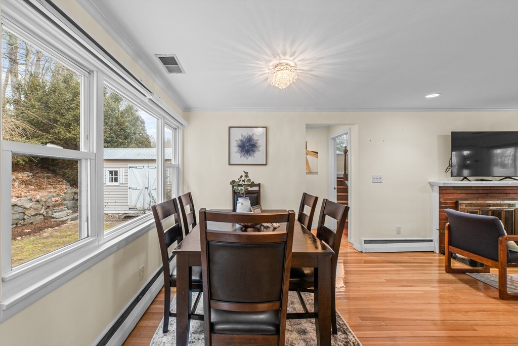 65 Augustus Road Waltham, MA 02452 - Photo 8 of 34 Gallery Image 8