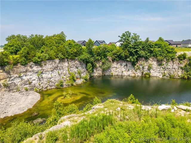 $170,000 | 8019 Limestone Ridge Way, Jeffersonville, IN 47140