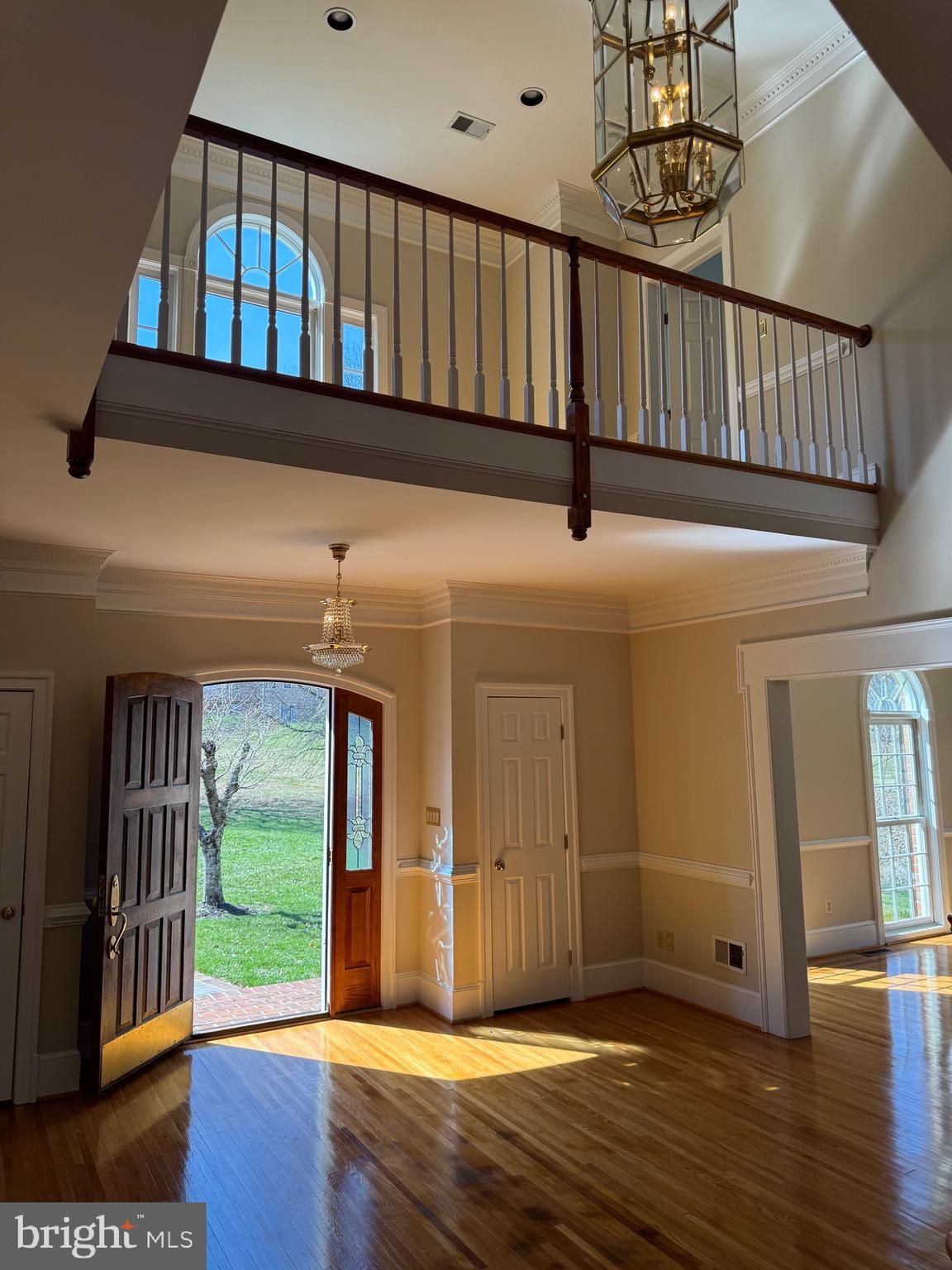 9409 Elizabeth Court Fulton, MD 20759 - Photo 29 of 75 View of Foyer / Mezzanine / Upper Foyer