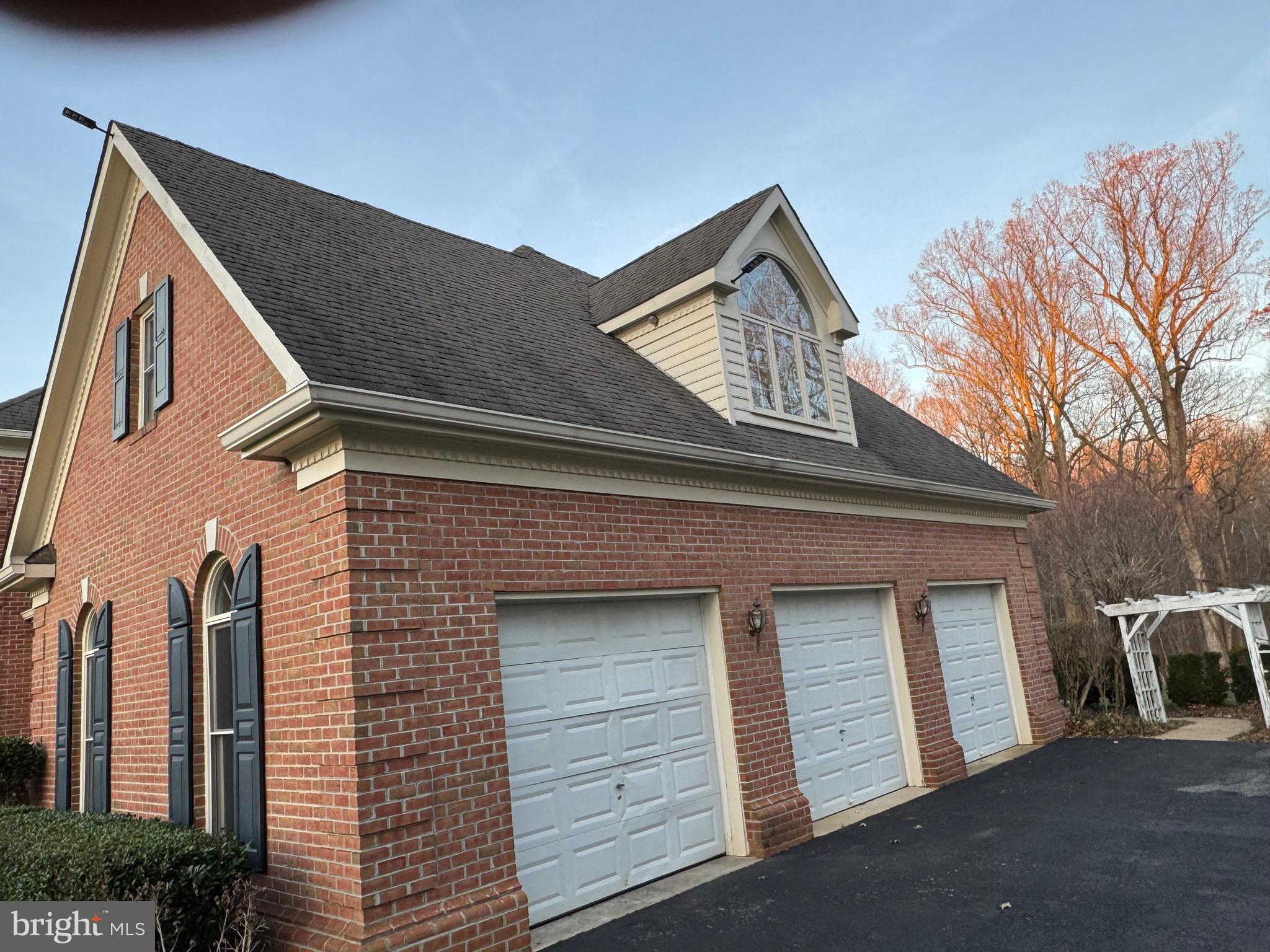9409 Elizabeth Court Fulton, MD 20759 - Photo 4 of 75 3-Car Garage
