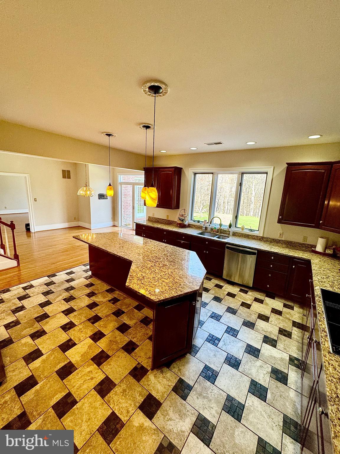 9409 Elizabeth Court Fulton, MD 20759 - Photo 65 of 75 Gourmet Kitchen #2