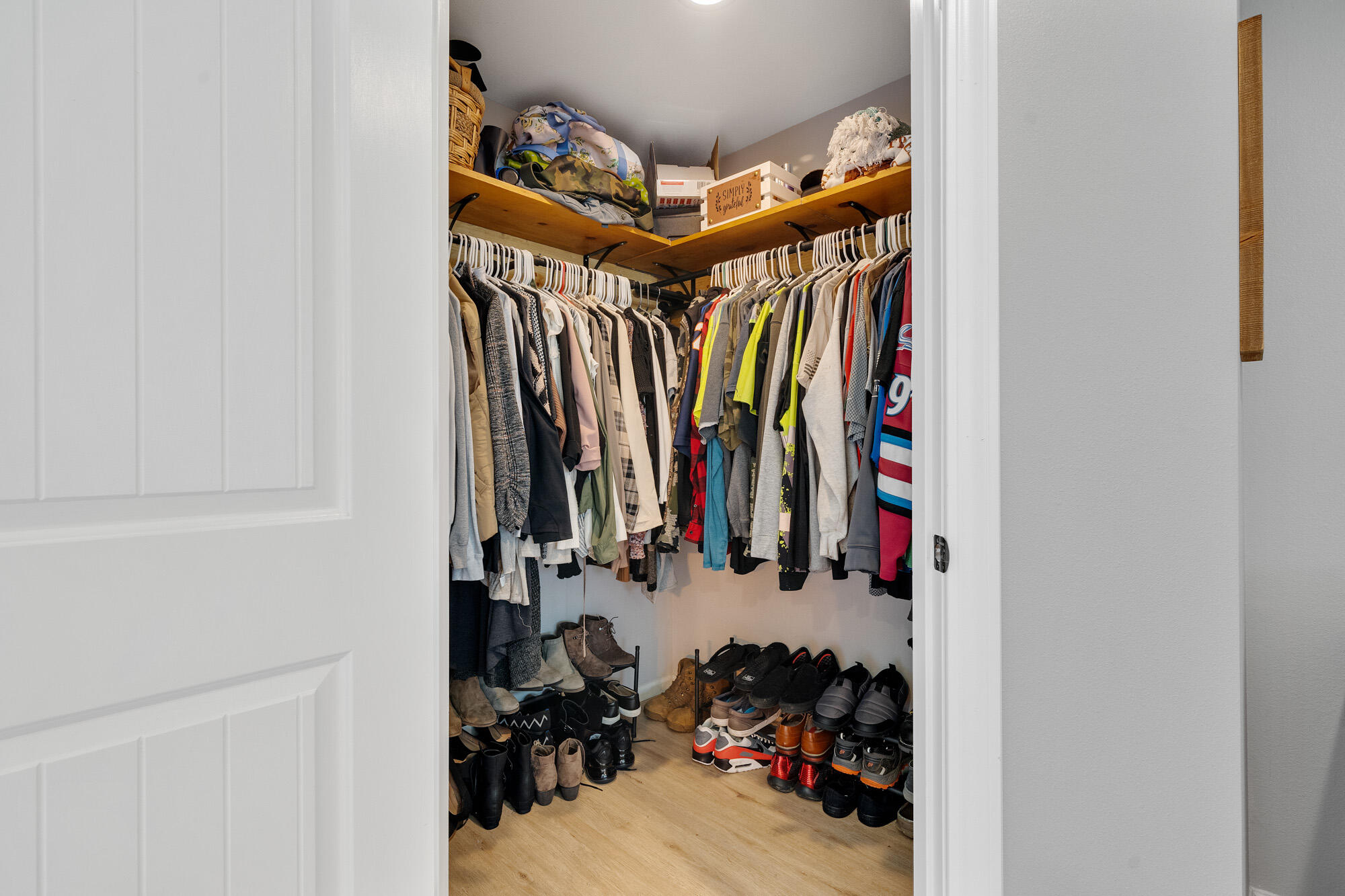4209 Filbert Street Tillamook, OR 97141 - Photo 12 of 25 Fibert Master Closet