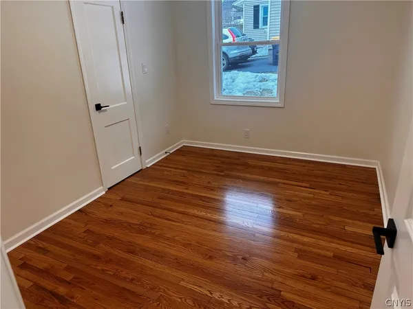 $1,975 | 14 Forest Road, New Hartford, NY 13501