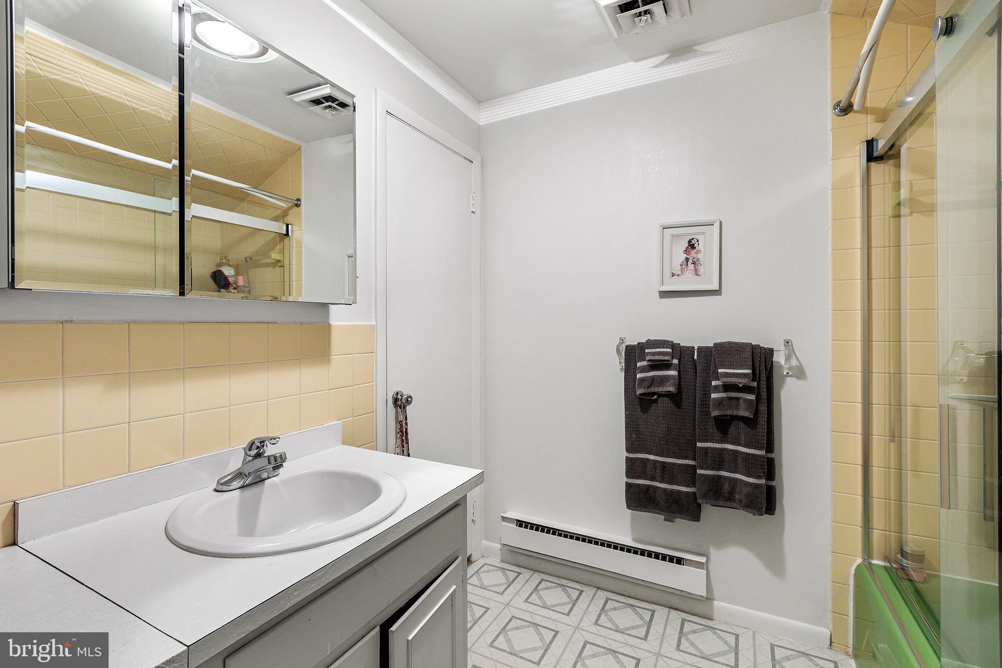 1264 Mettler Road Huntingdon Valley, PA 19006 - Photo 18 of 26 Top Level bath