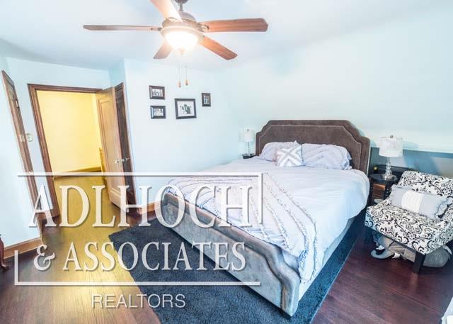 1511 Oxford Road Grosse Pointe, MI 48236 - Photo 11 of 15 31314756-10.JPG