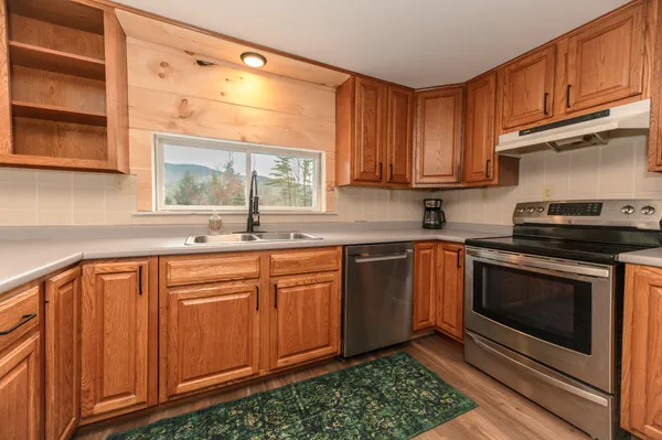 $275,000 | 55 Lake Street, New Vineyard, ME 04956