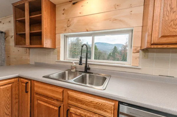 $275,000 | 55 Lake Street, New Vineyard, ME 04956