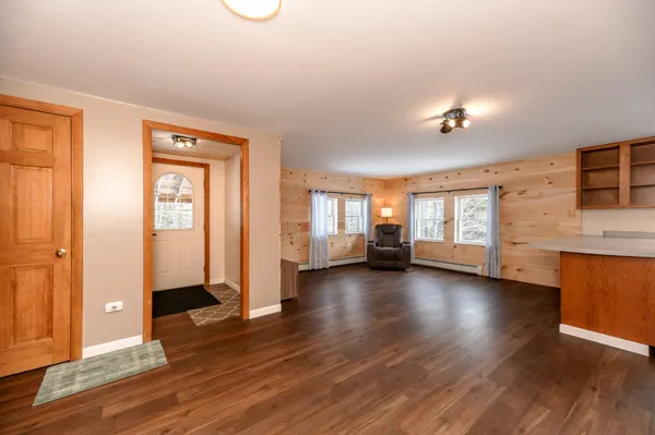 $275,000 | 55 Lake Street, New Vineyard, ME 04956