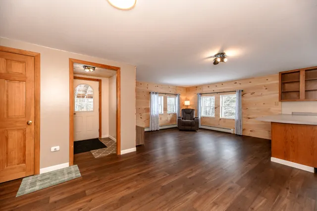 $275,000 | 55 Lake Street, New Vineyard, ME 04956