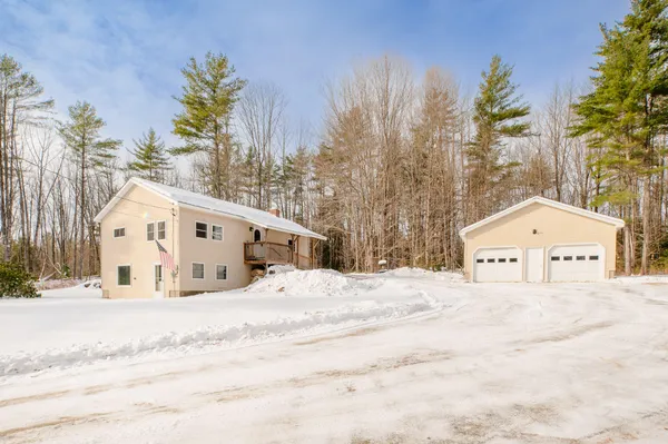 $275,000 | 55 Lake Street, New Vineyard, ME 04956