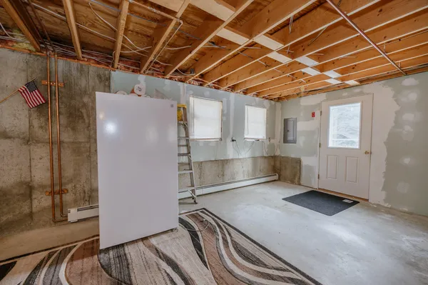 $275,000 | 55 Lake Street, New Vineyard, ME 04956