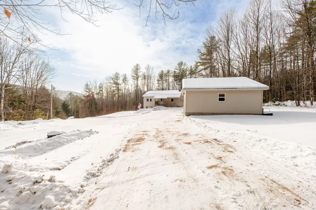$275,000 | 55 Lake Street, New Vineyard, ME 04956