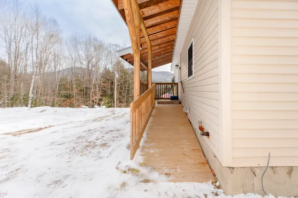 $275,000 | 55 Lake Street, New Vineyard, ME 04956