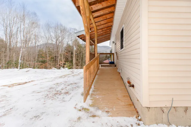 $275,000 | 55 Lake Street, New Vineyard, ME 04956