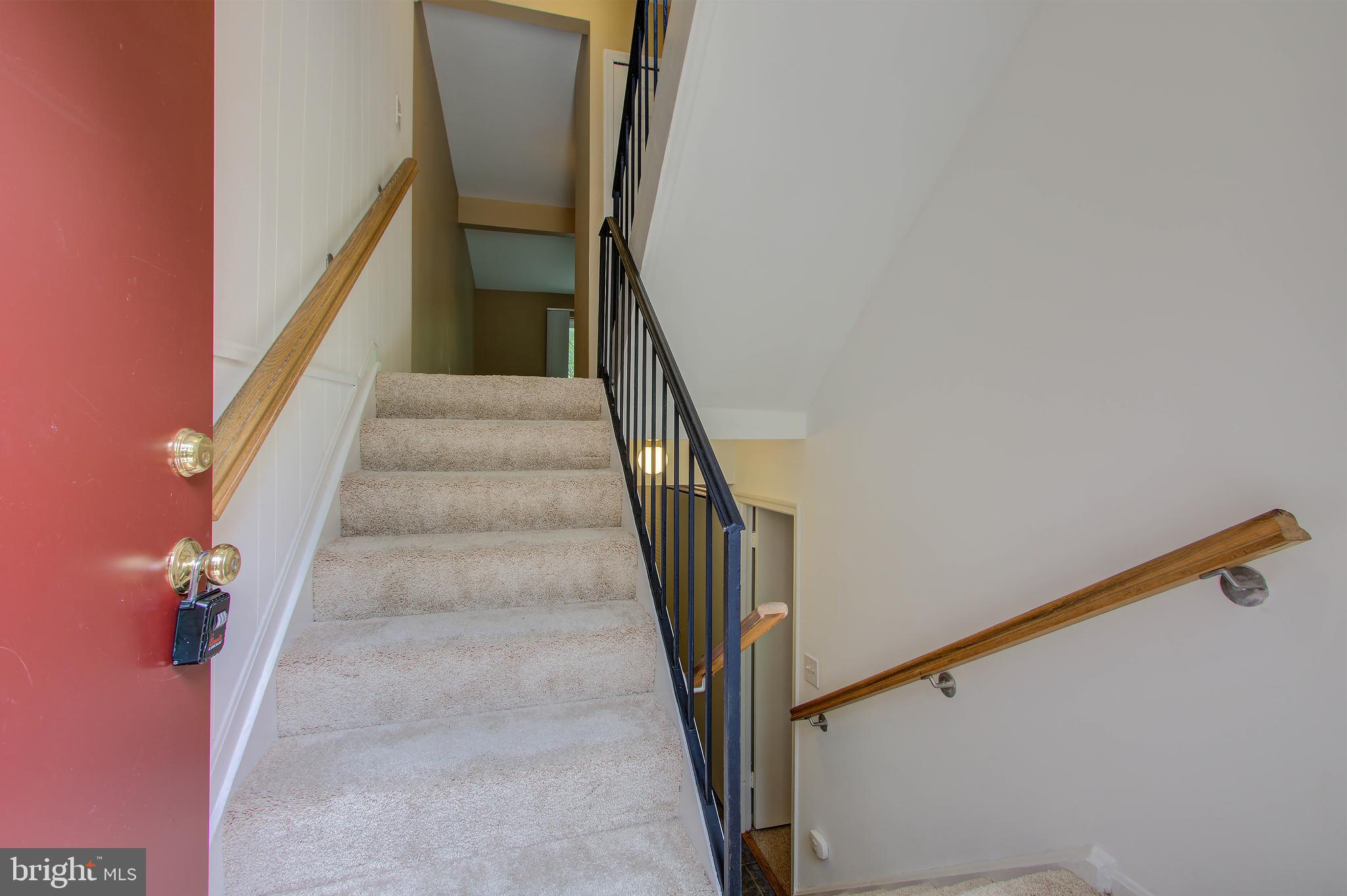 11024 Saffold Way Reston, VA 20190 - Photo 2 of 50 a view of entryway