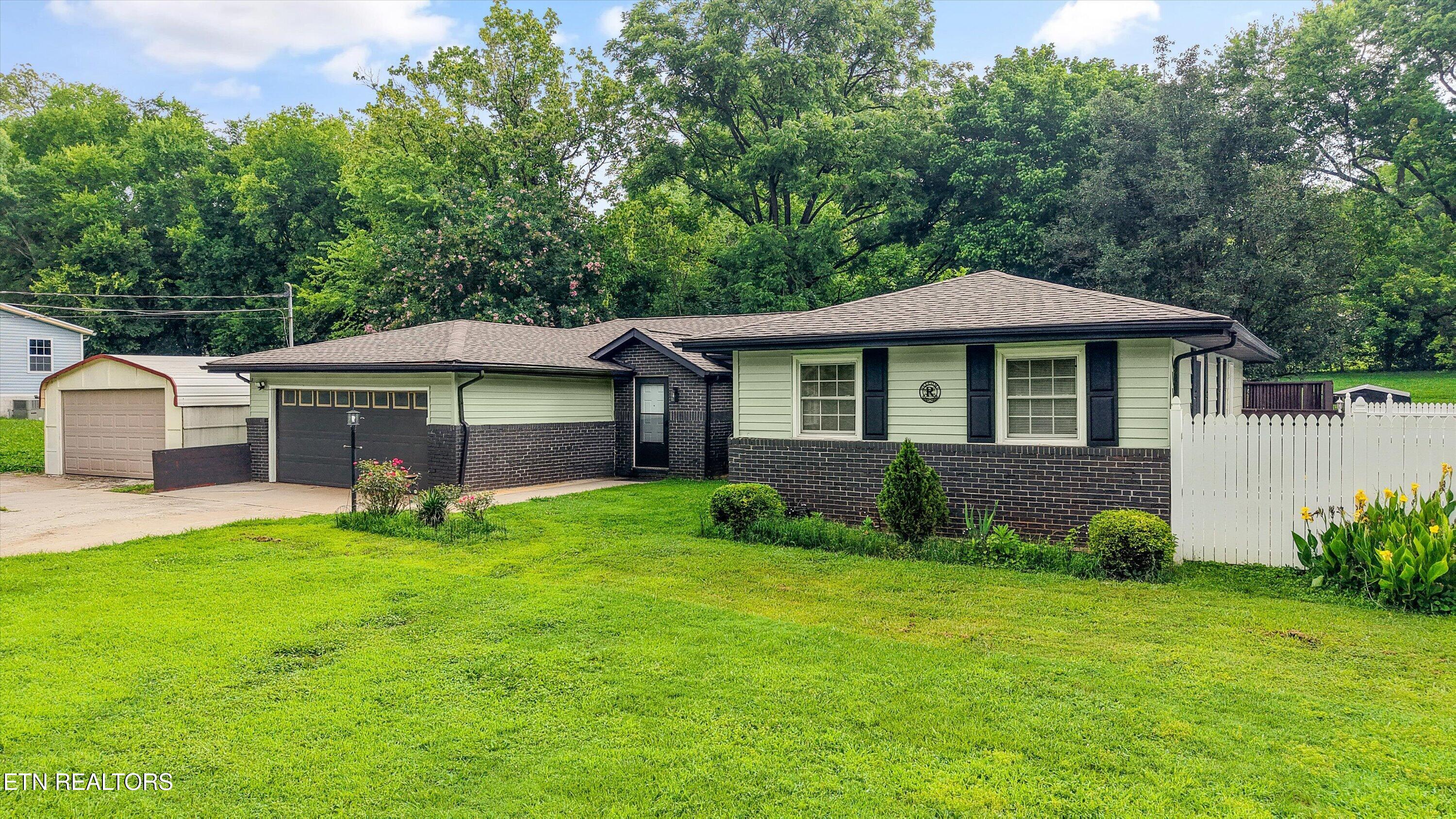 7509 Rising Road Knoxville, TN 37924 - Photo 4 of 35 04-7509 Rising Rd03