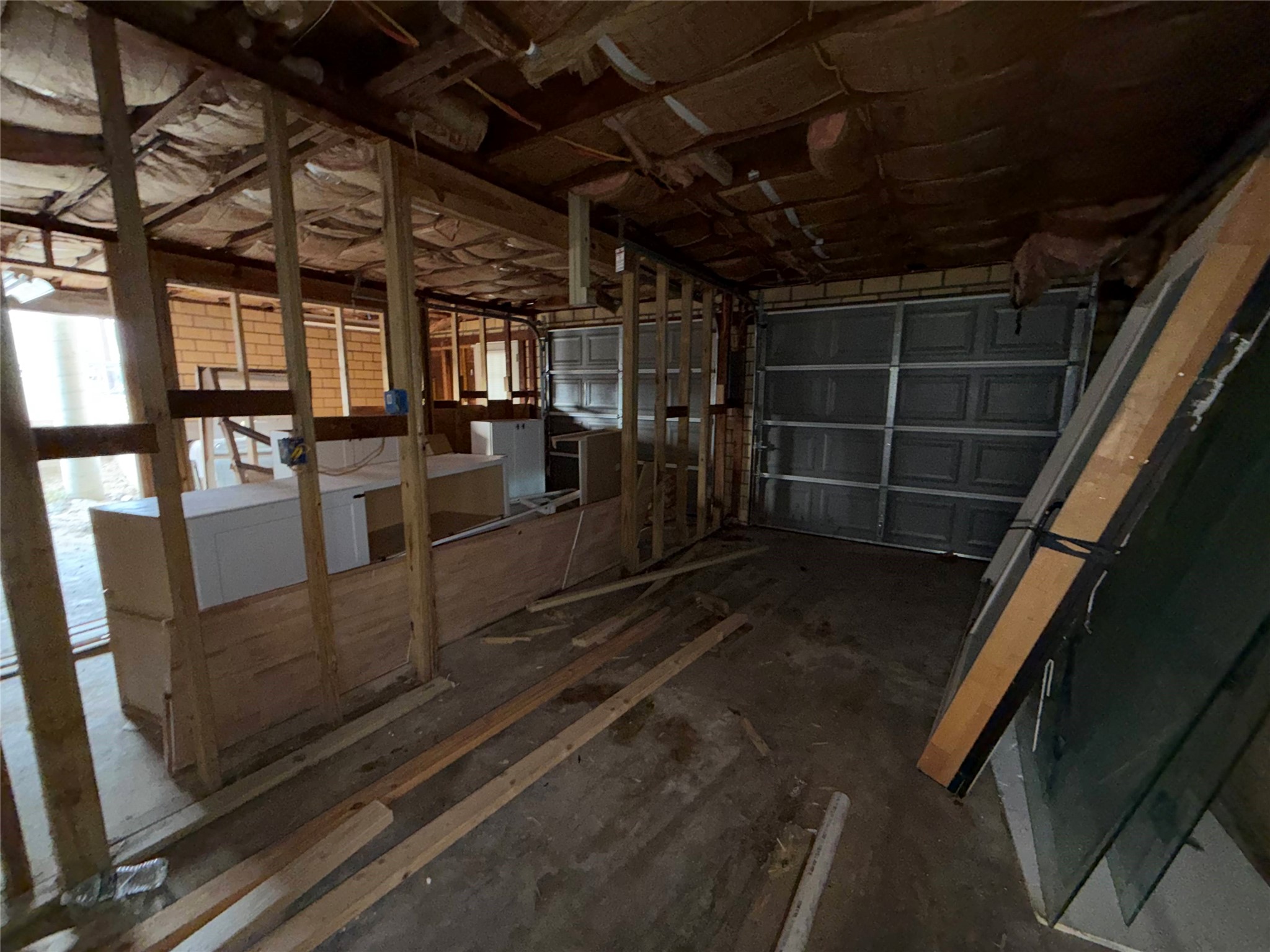 611 Mathis Street Houston, TX 77009 - Photo 10 of 22 a view of an empty room with wooden floor