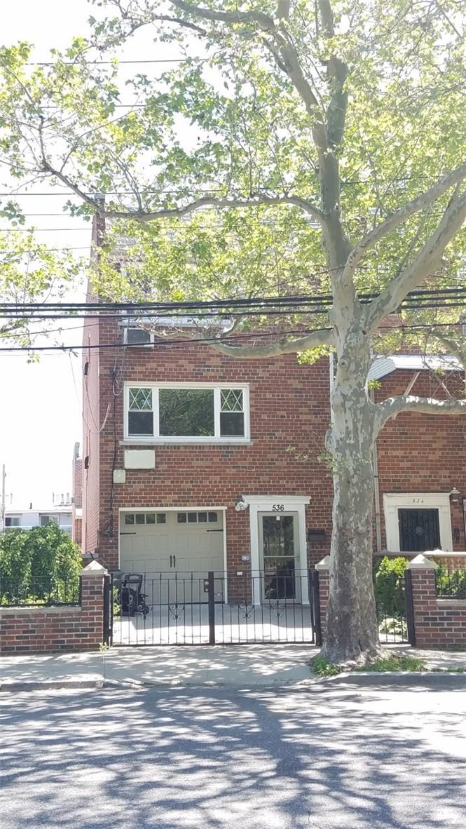 536 Throgs Neck Expressway Bronx, NY 10465 - Photo 1 of 1