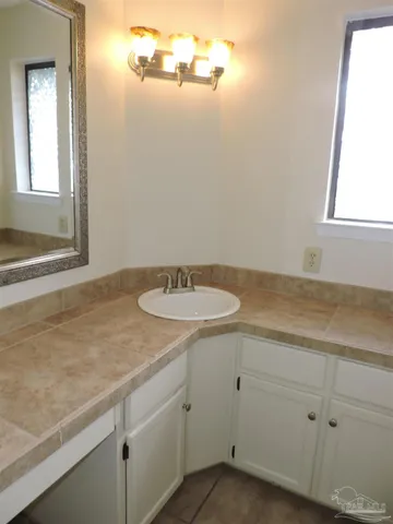 $1,300 | 3510 Parkwood Avenue, Pensacola, FL 32504