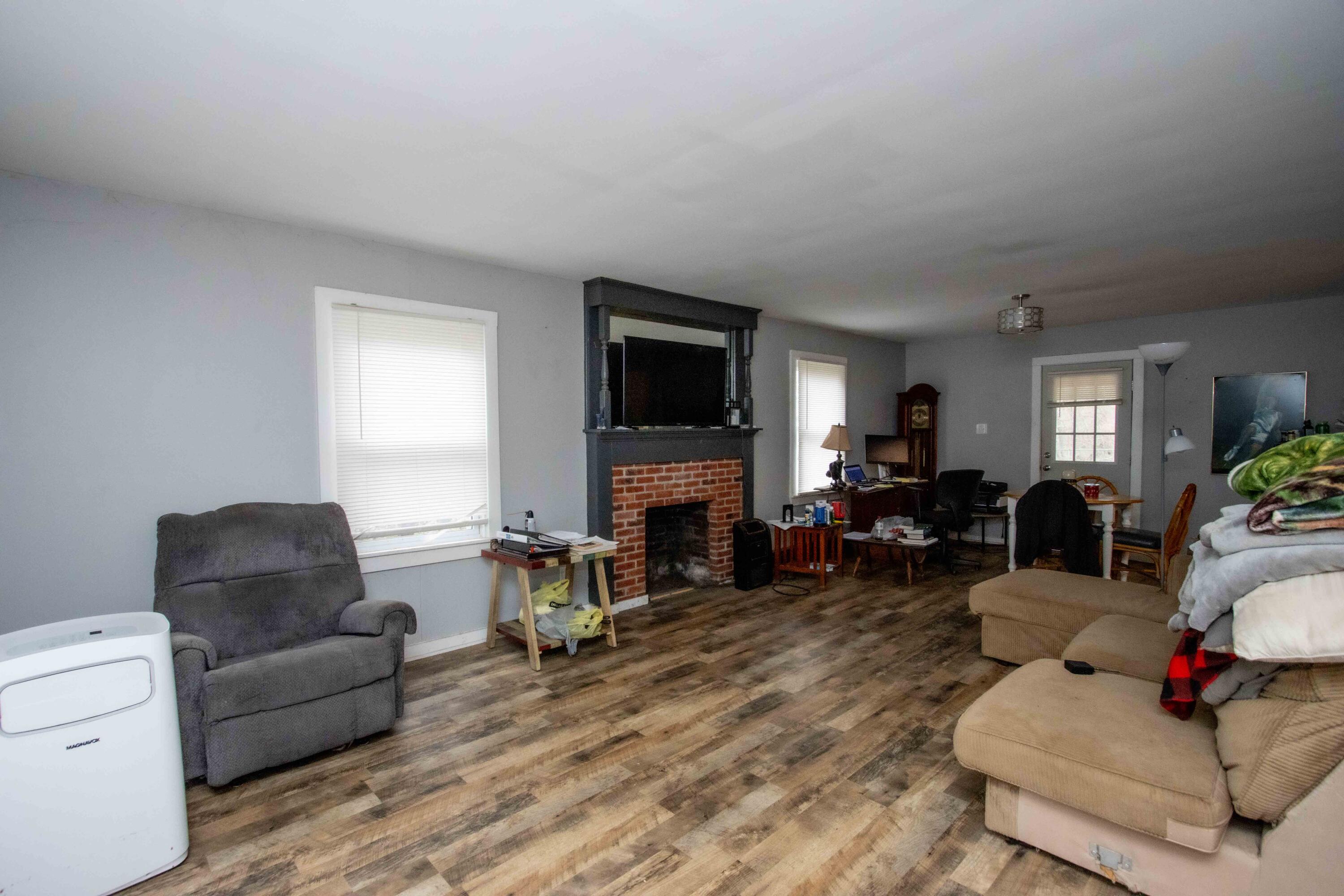 1906 Thatchers Mill Road Paris, KY 40361 - Photo 3 of 14 4