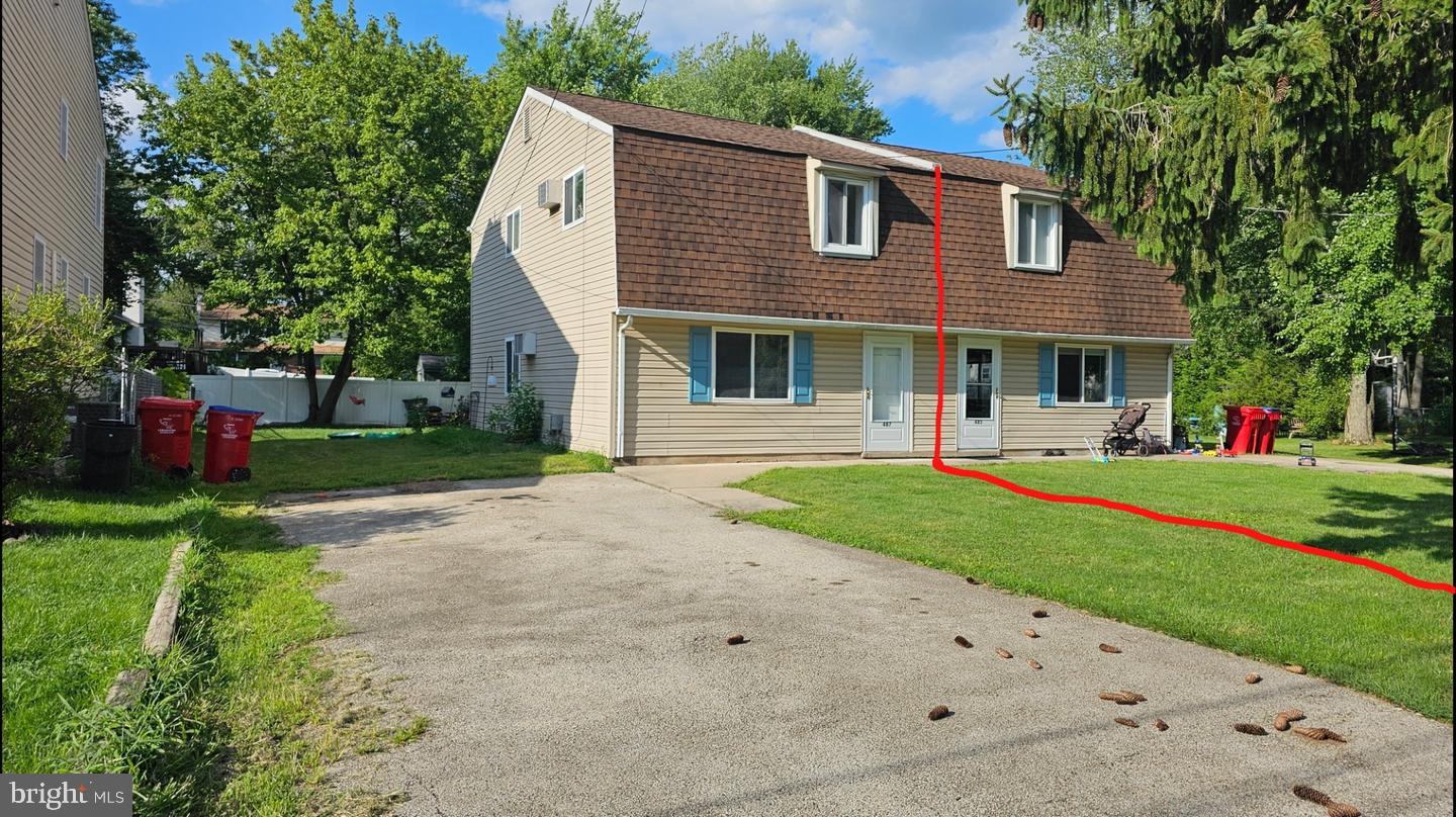 485 4th Avenue Warminster, PA 18974 - Photo 4 of 29 a front view of a house with a yard and road