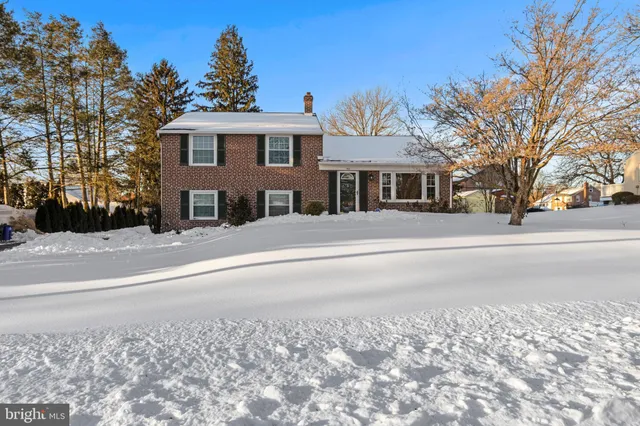 $625,000 | 302 Governors Drive, Wallingford, PA 19086