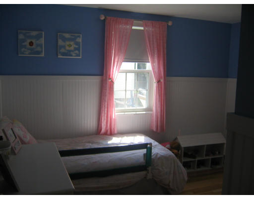 31 Bay State Road Melrose, MA 02176 - Photo 9 of 12 Gallery Image 9