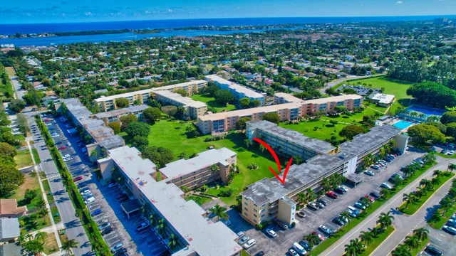 $129,000 | 2620 Northeast 1st Court, Unit 403, Boynton Beach, FL 33435
