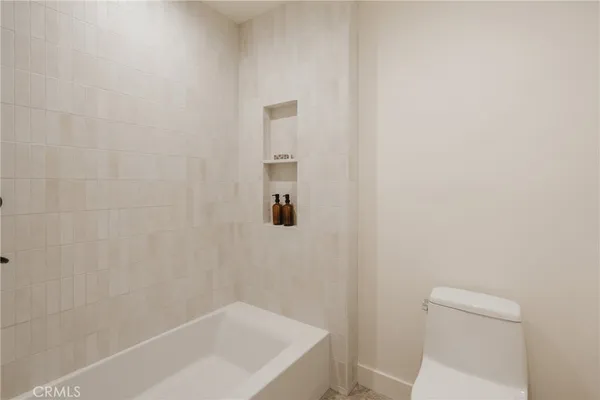 $3,895,000 | 5401 East El Parque Street, Long Beach, CA 90815