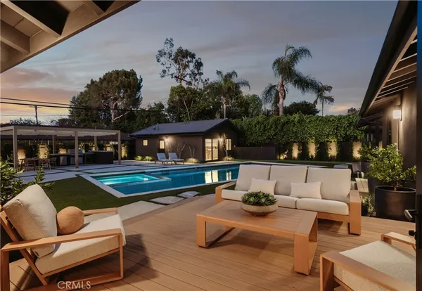 $3,895,000 | 5401 East El Parque Street, Long Beach, CA 90815