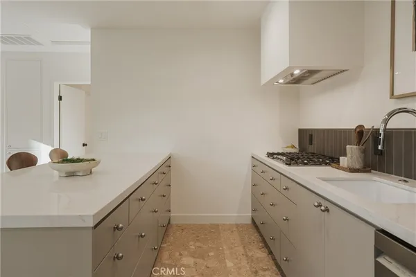 $3,895,000 | 5401 East El Parque Street, Long Beach, CA 90815