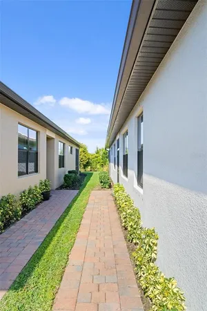 $2,500 | 21026 Fetterbush Place, Venice, FL 34293