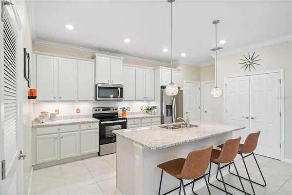 $2,500 | 21026 Fetterbush Place, Venice, FL 34293