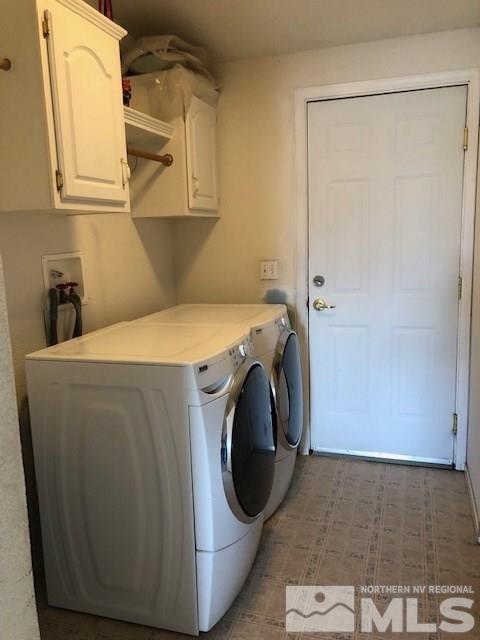 3975 Grouse Way Reno, NV 89508 - Photo 9 of 18 a utility room with dryer and washer