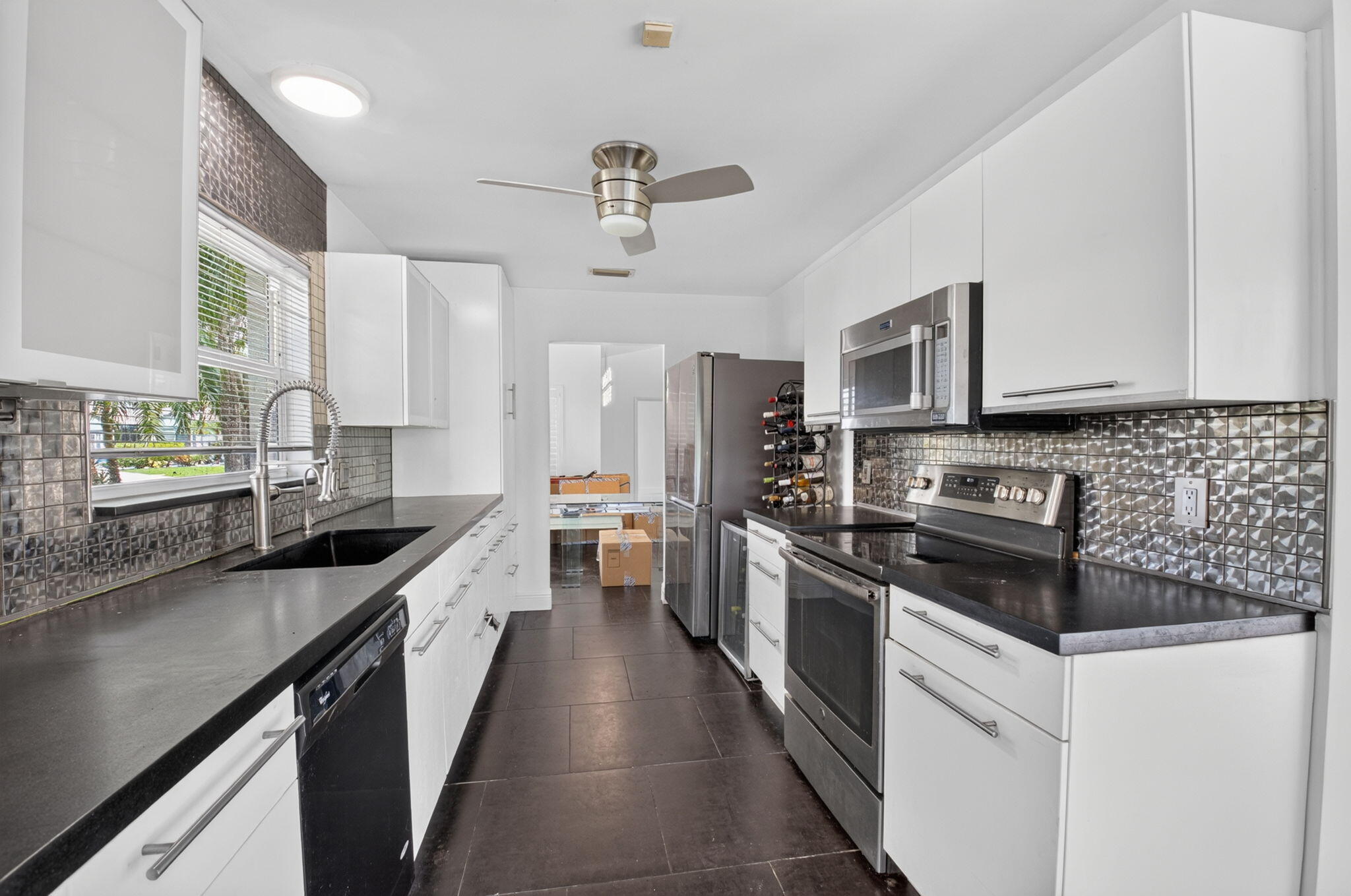 11134 Highland Circle Boca Raton, FL 33428 - Photo 9 of 88 18-web-or-mls-DSC_2860