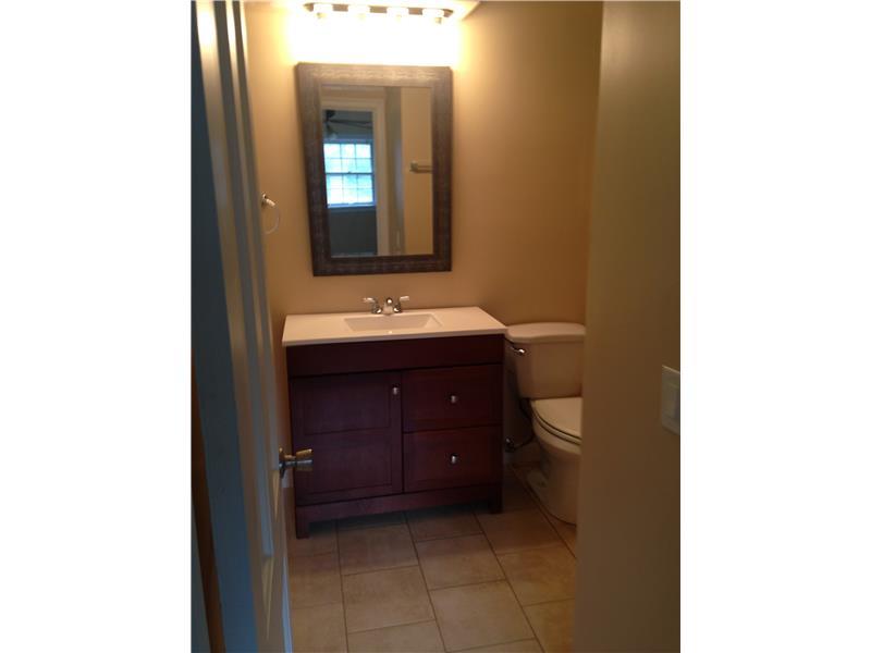 4604 Radnor Road Indianapolis, IN 46226 - Photo 14 of 23 Gallery Image 14
