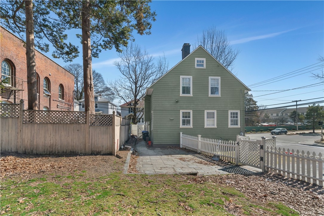 98 Butler Avenue Providence, RI 02906 - Photo 32 of 34