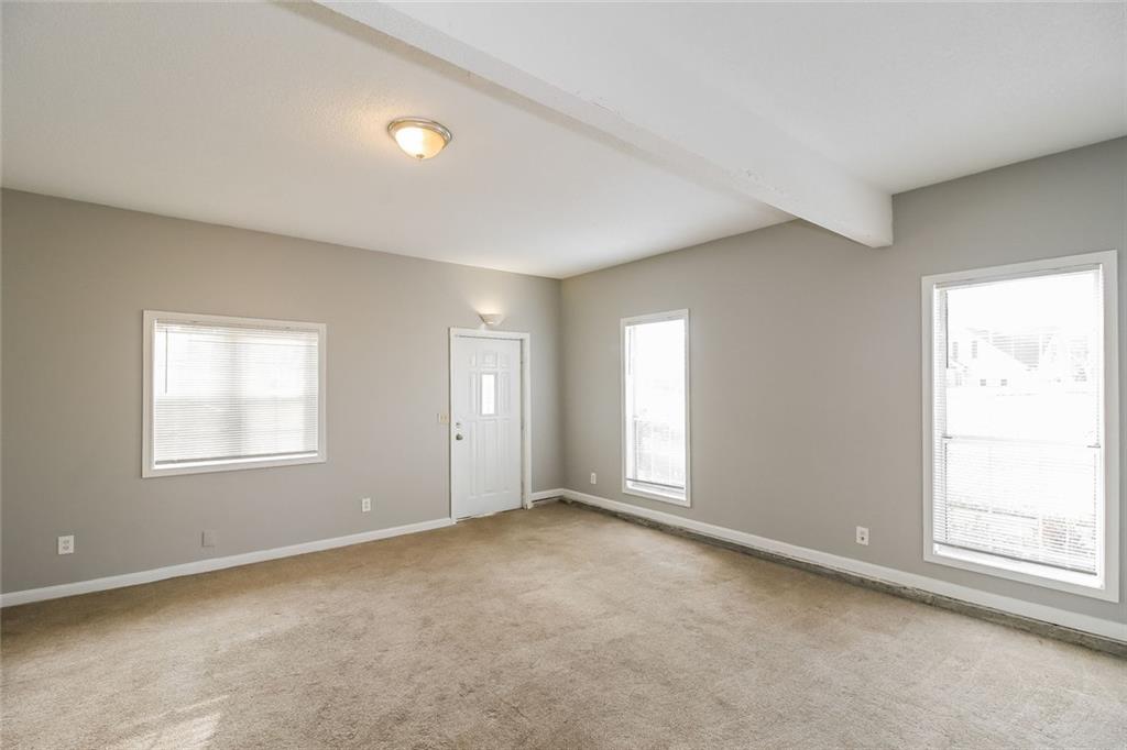 4358 Wesleyan Pointe Decatur, GA 30034 - Photo 20 of 30 an empty room with windows and closet