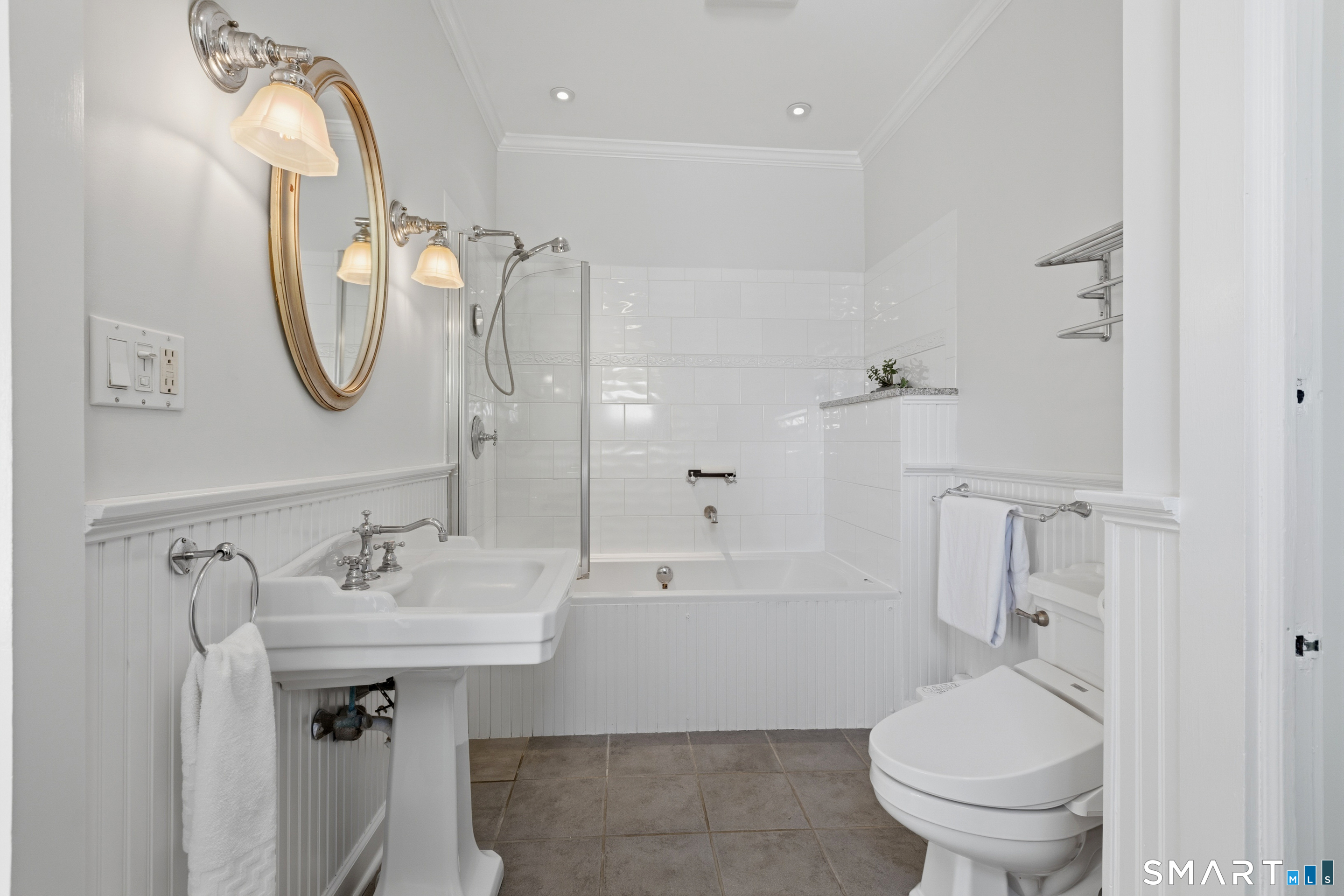 159 Cross Highway Redding, CT 06896 - Photo 14 of 39