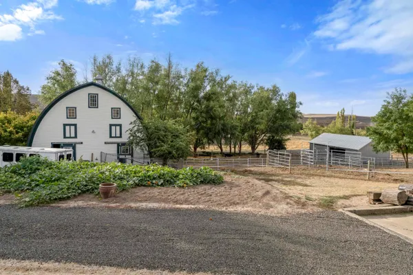 $925,000 | 3351 Lone Pine Road, Oakesdale, WA 99158
