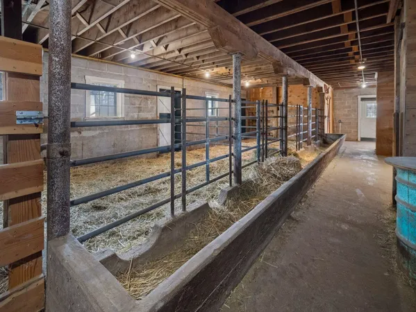 $925,000 | 3351 Lone Pine Road, Oakesdale, WA 99158