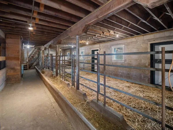 $925,000 | 3351 Lone Pine Road, Oakesdale, WA 99158