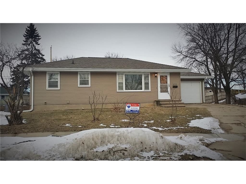 255 Ridge Court Marion, IA 52302 - Photo 1 of 20 Gallery Image 1