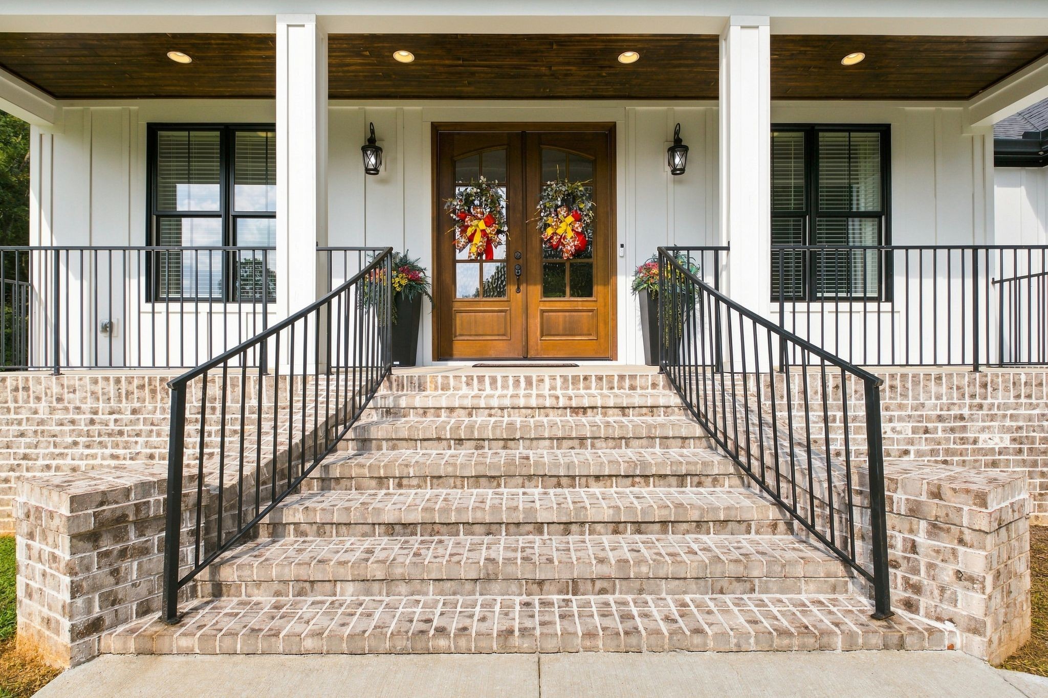 190 Jordan Cm Road Bon Aqua, TN 37025 - Photo 3 of 72 Gallery Image 3