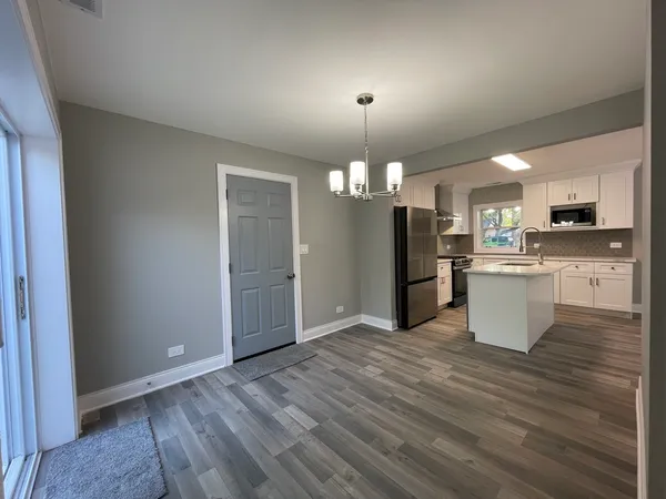 $450,000 | 5547 South Peck Avenue, Countryside, IL 60525