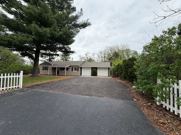 $450,000 | 5547 South Peck Avenue, Countryside, IL 60525